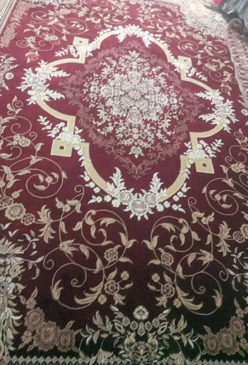 فرش۱۲متری بفروش میرسد|فرش|رشت, سلیمانداراب|دیوار