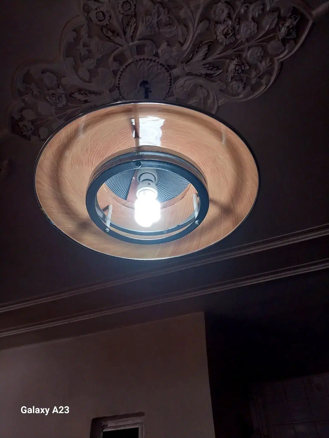 لوستر|لوستر و چراغ آویز|اصفهان, طاحونه|دیوار