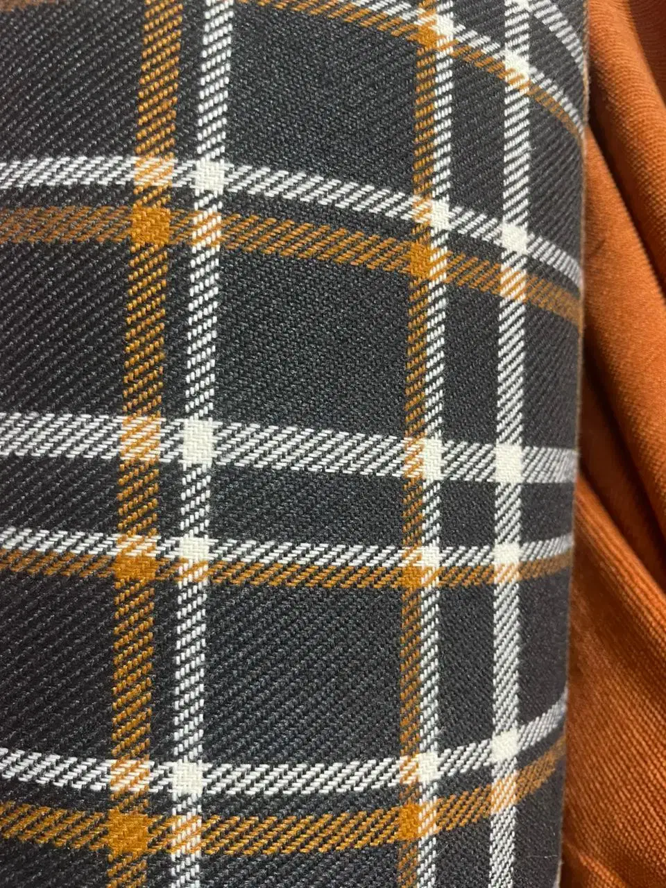 کشمیر سپاهان|لباس|مشهد, مصلی (کارمندان اول)|دیوار