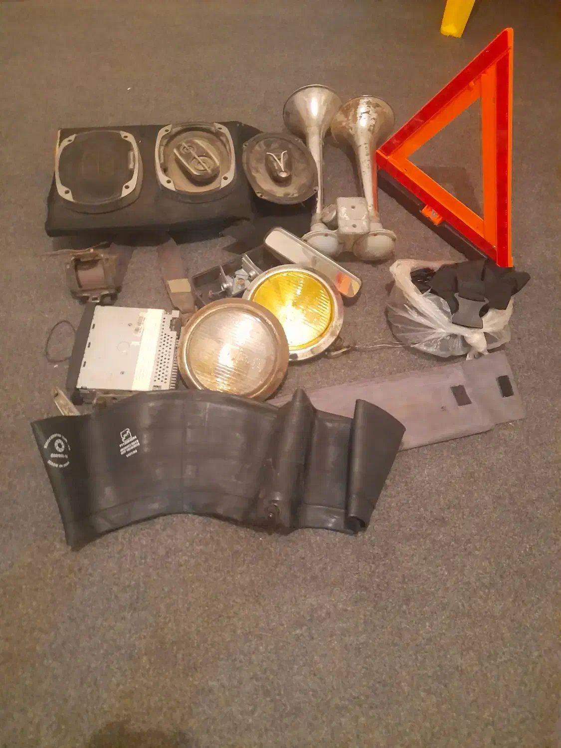 وسایل نقلیه مینبوس|قطعات یدکی و لوازم جانبی|همدان, |دیوار