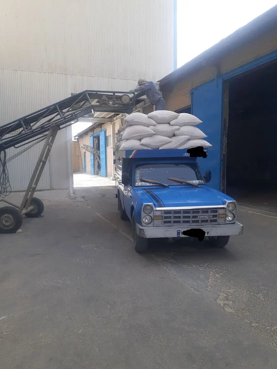 نیسان بار کرایه|خدمات حمل و نقل|باغ بهادران, |دیوار