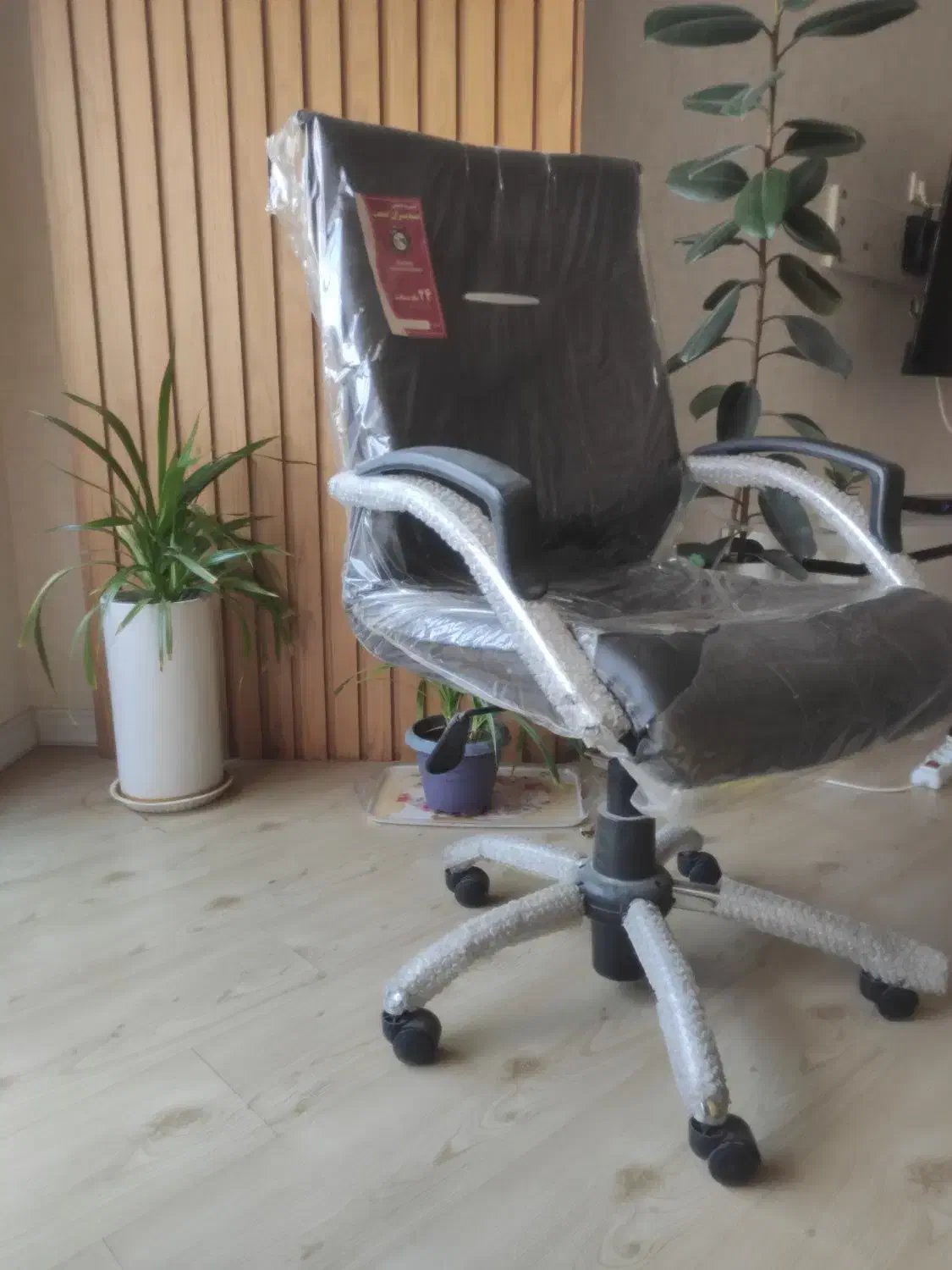 صندلی اداری نو|صندلی و نیمکت|اصفهان, کشاورزی|دیوار