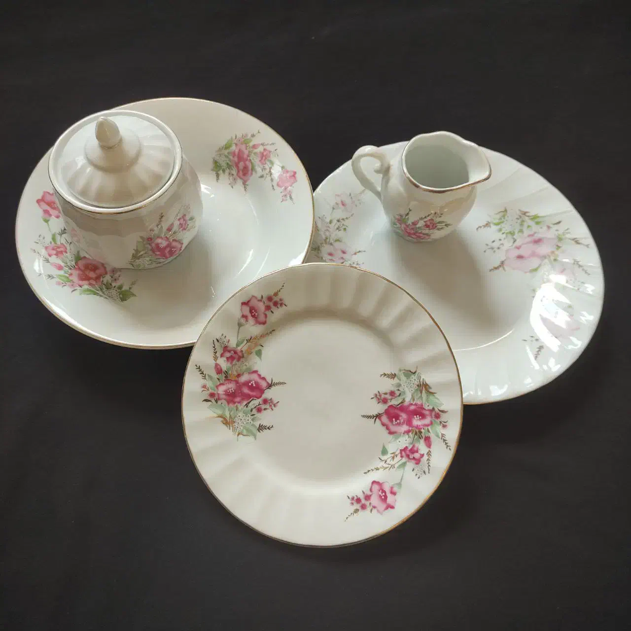 ظروف چینی|ظروف سرو و پذیرایی|محلات, |دیوار