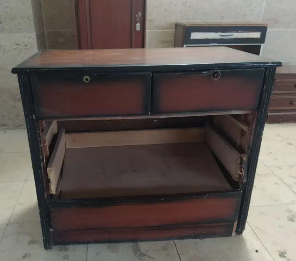 میز توالت|میز و صندلی غذاخوری|سنندج, |دیوار