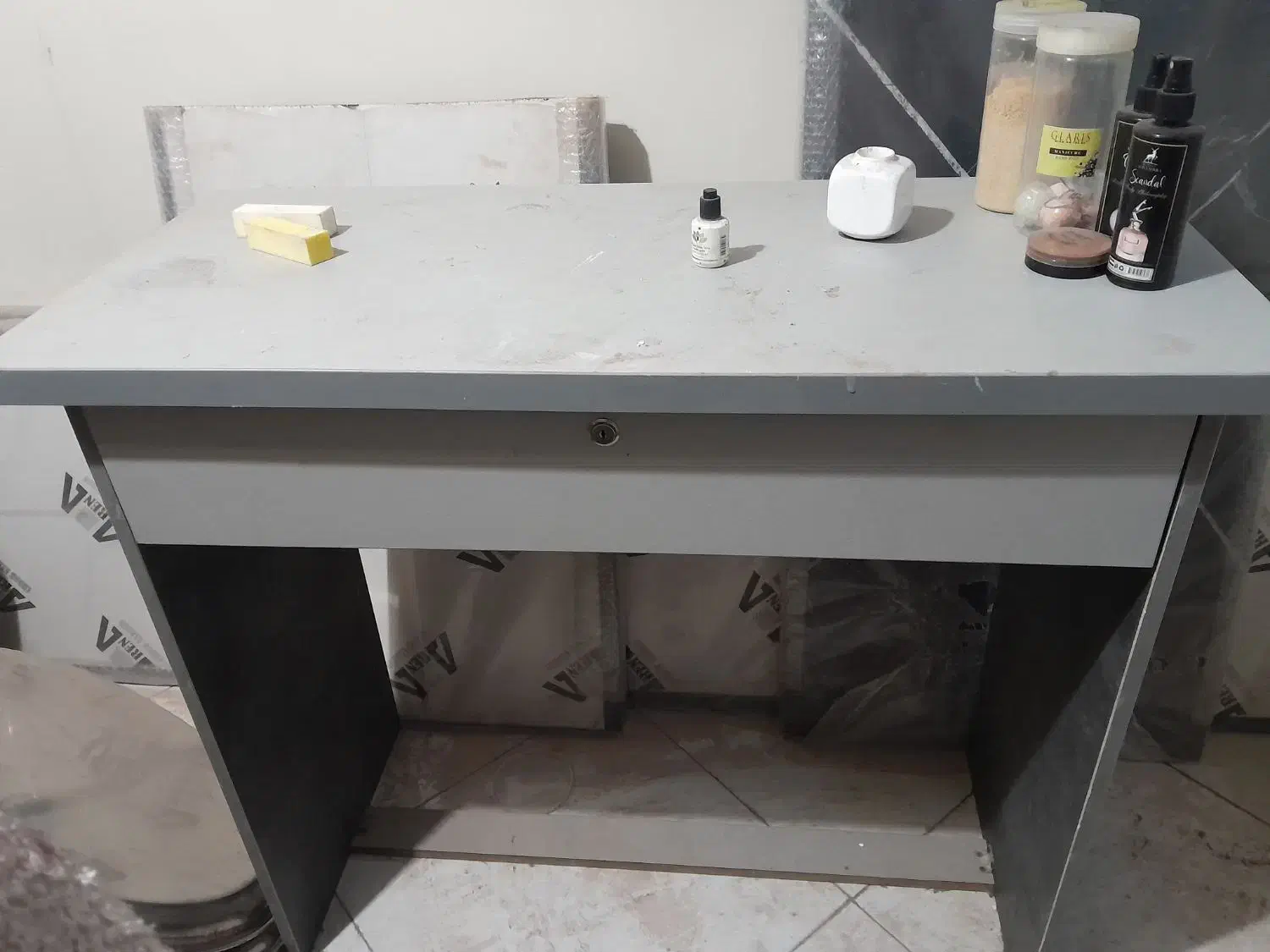 میز ام دی اف /کشو دار قفل دار|میز تحریر و کامپیوتر|تهران, پرستار|دیوار