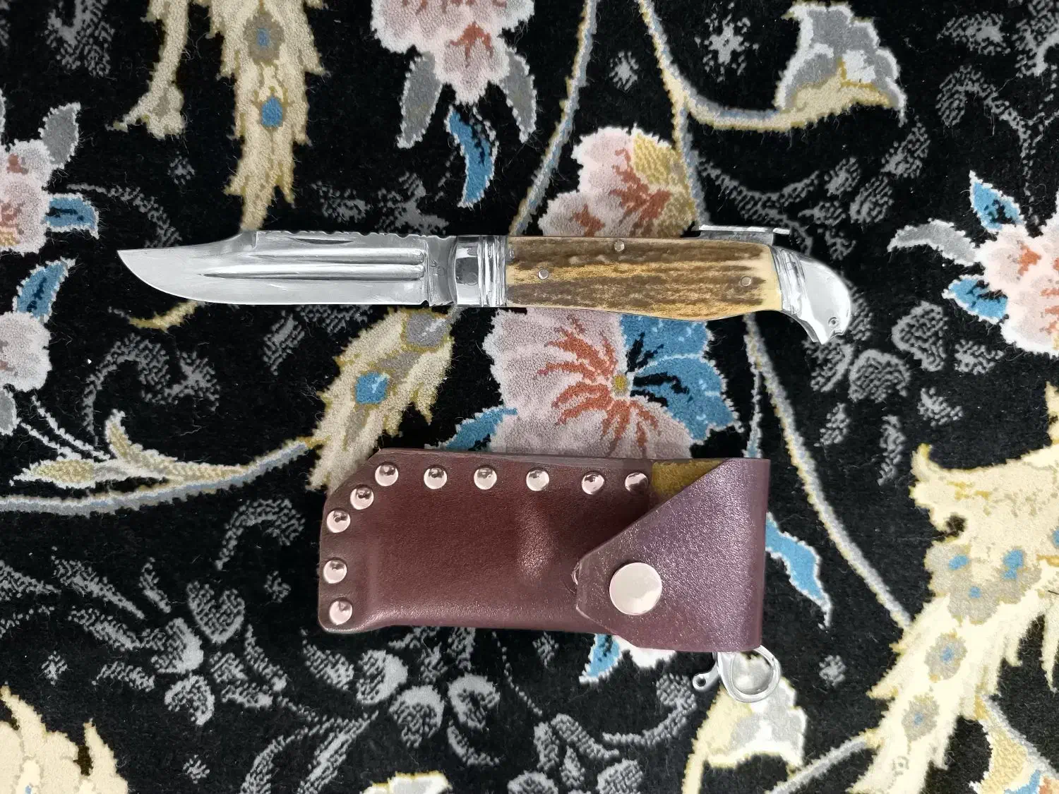 چ ا ق و جیبی کلکسیونی|کلکسیون اشیاء عتیقه|اندیمشک, |دیوار