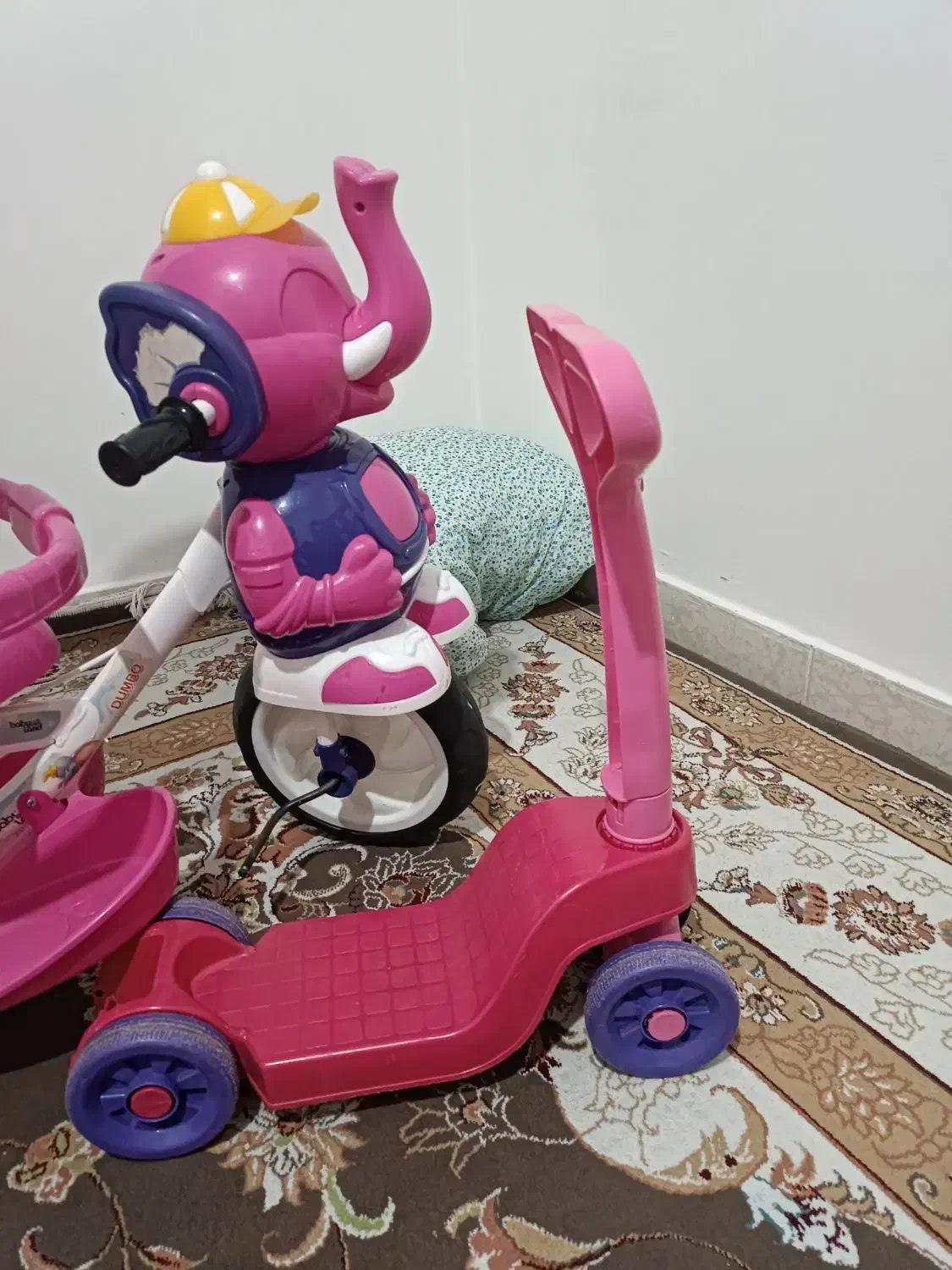 سه چرخه|دوچرخه، اسکیت، اسکوتر|پرند, فاز ۵|دیوار