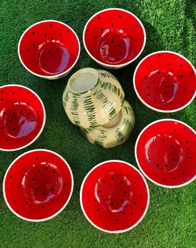 یلدای ها برای شب یلدا|ظروف سرو و پذیرایی|رشت, هلال احمر|دیوار