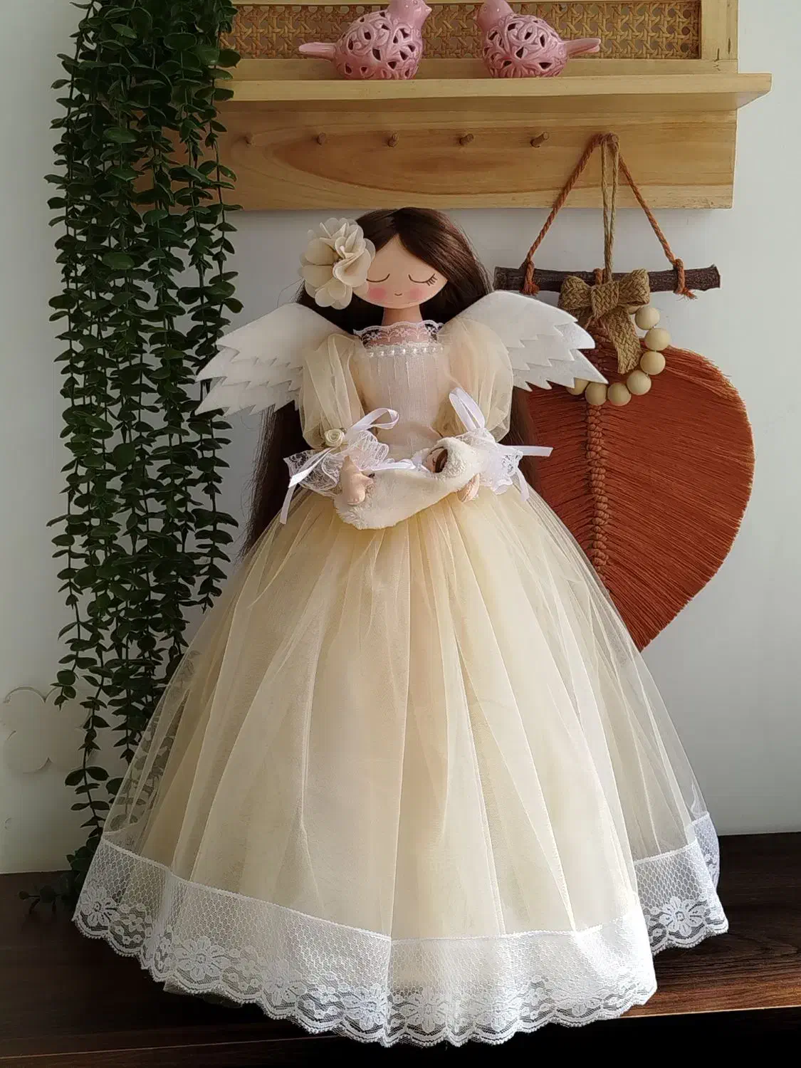 عروسک تیلدا ،فرشته|اسباب‌بازی بچه|قم, قلعه کامکار|دیوار