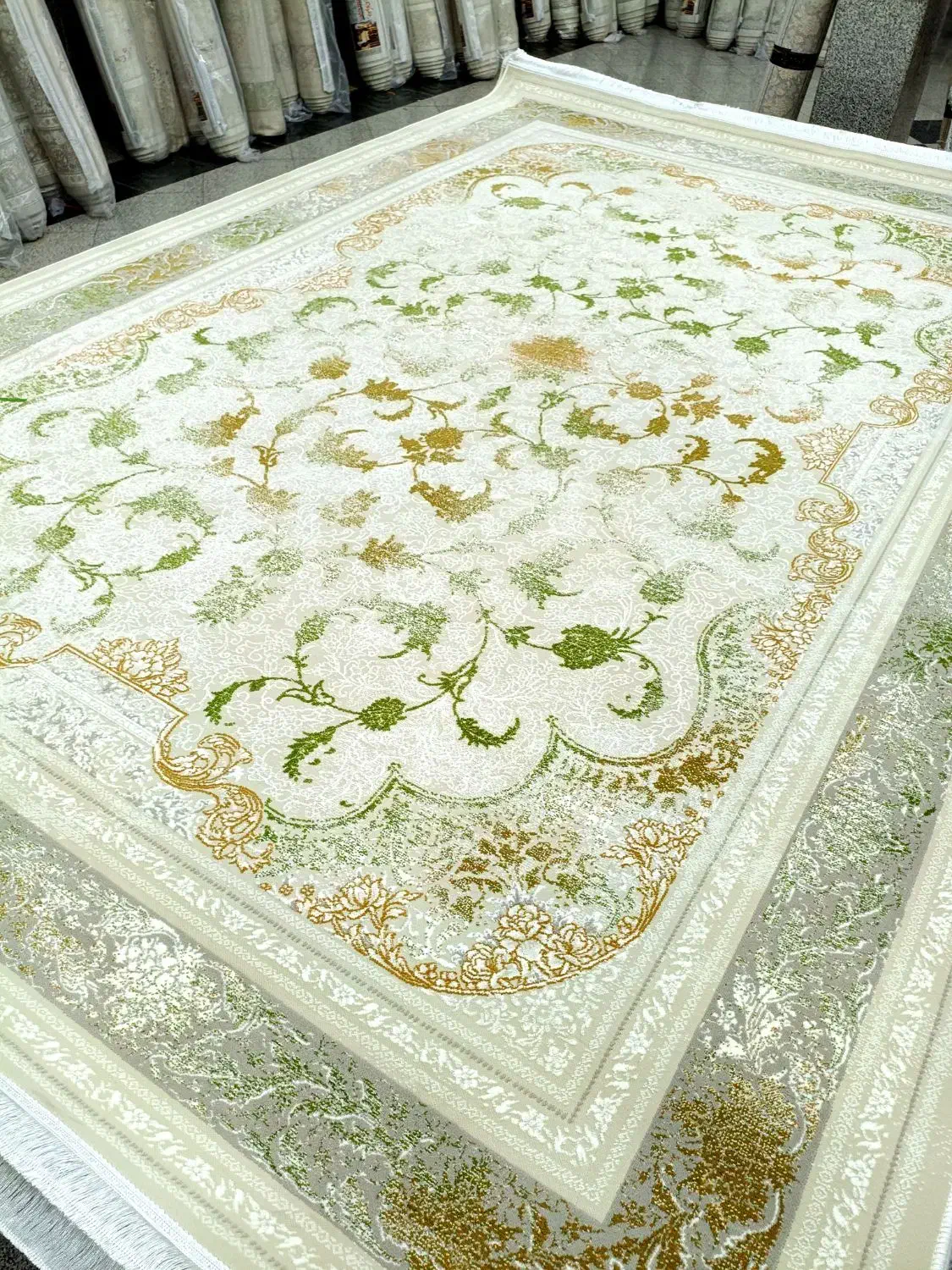 400عددفرش1200شانه شش متری زیرقیمت درمهاباد|فرش|ارومیه, |دیوار