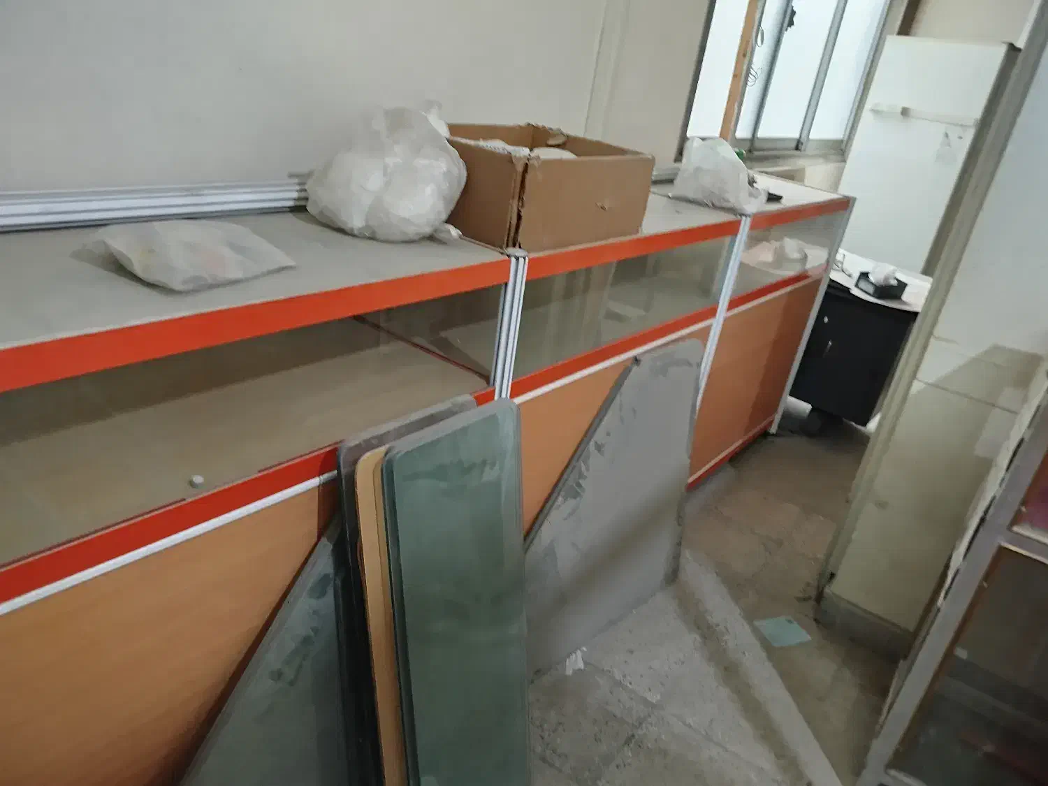 فروش قفسه فروشگاهی|فروشگاه و مغازه|جهرم, |دیوار