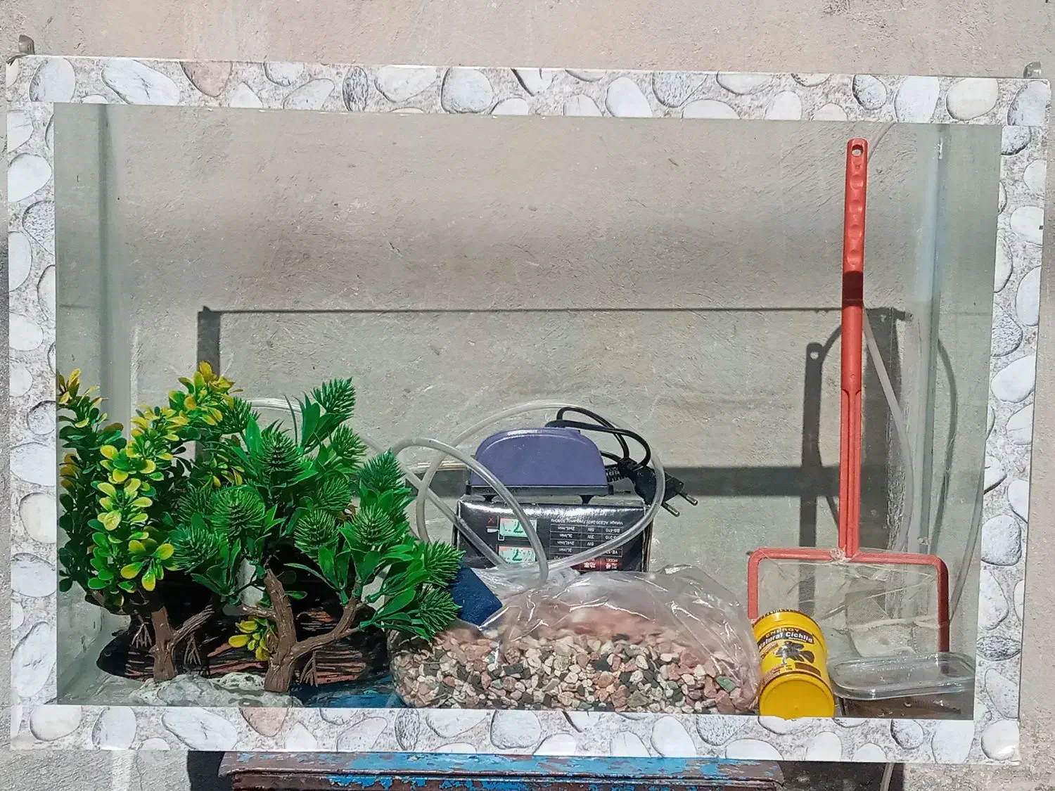 آکواریوم با تمام وسایل|ماهی|مراغه, |دیوار