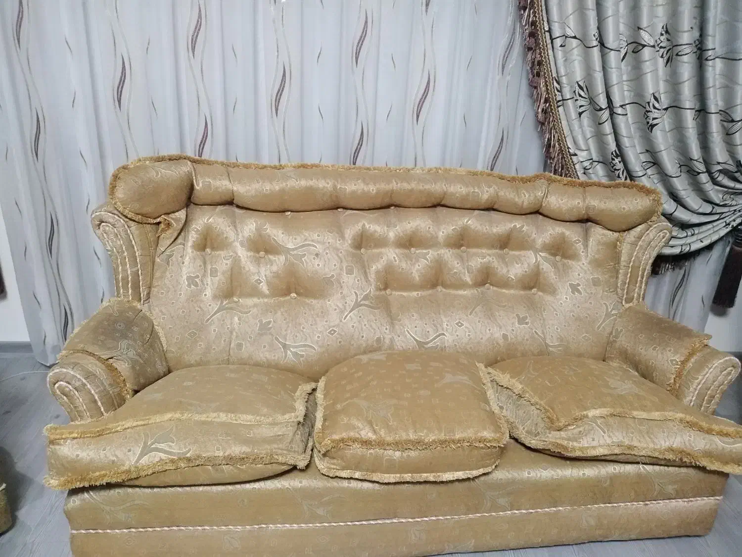 مبل راحتی|مبلمان خانگی و میز عسلی|شاهینشهر, عطار|دیوار