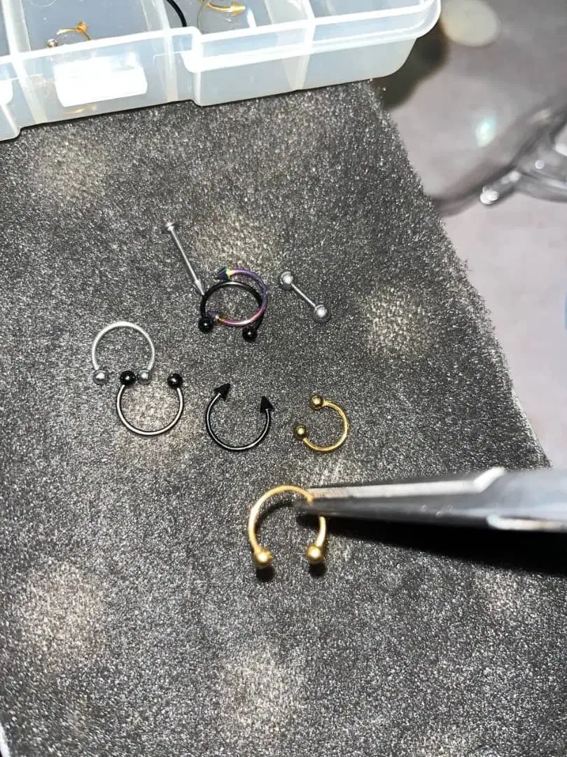 تعدای بدلیجات پیرسینگ|بدلیجات|شهریار, شهریار|دیوار