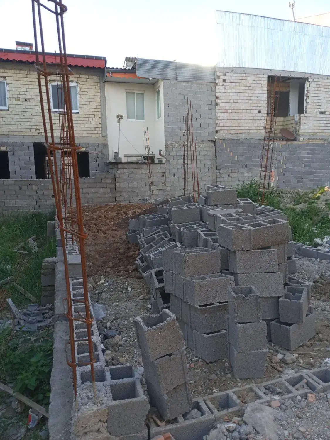 تخریبکاشیآجر..،وبناییسیمانکاری|خدمات پیشه و مهارت|رشت, قاسمیه|دیوار