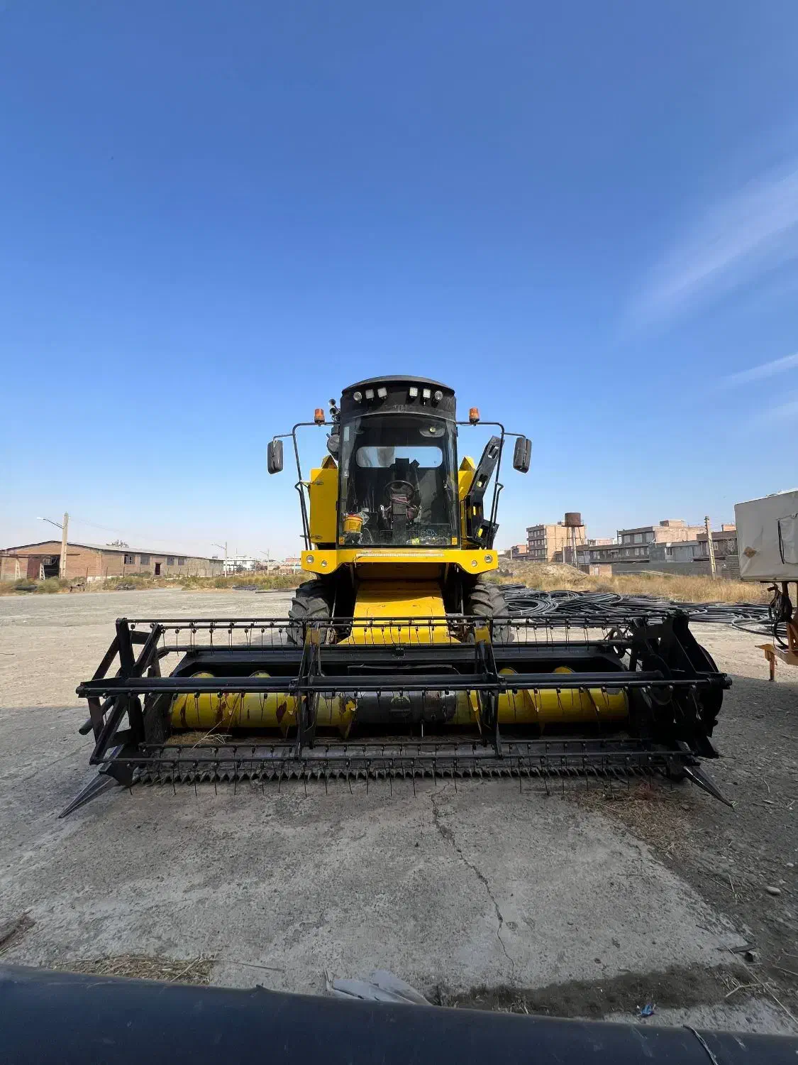 کمباین همدان برزگر|خودرو سنگین|نقده, |دیوار