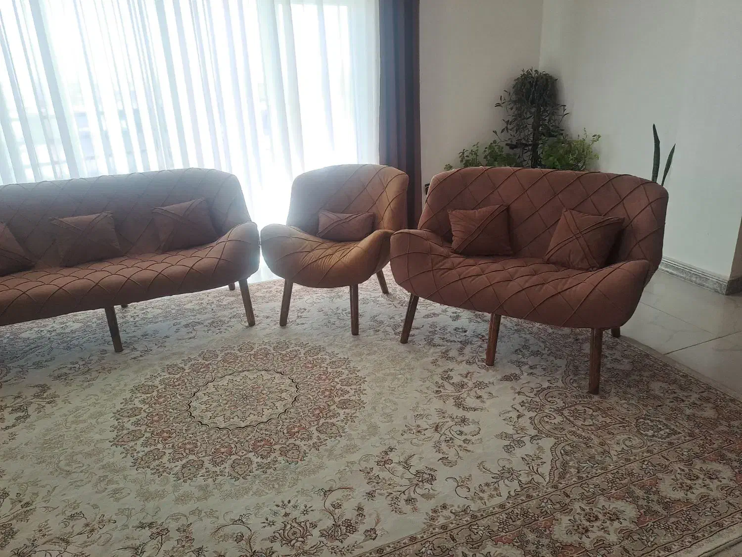 مبلمان هفت نفره در حد نو|مبلمان خانگی و میز عسلی|دورود, |دیوار