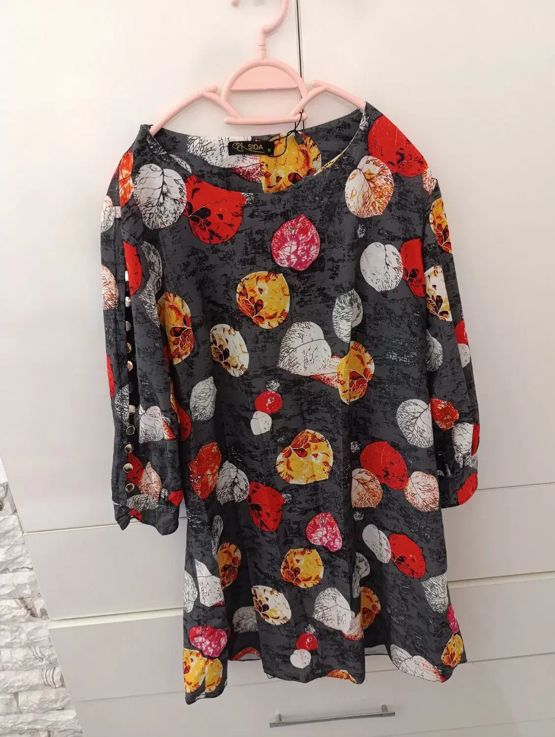 لباس خواب شیک|لباس|رباط‌کریم, مسکن مهر آبشناسان|دیوار