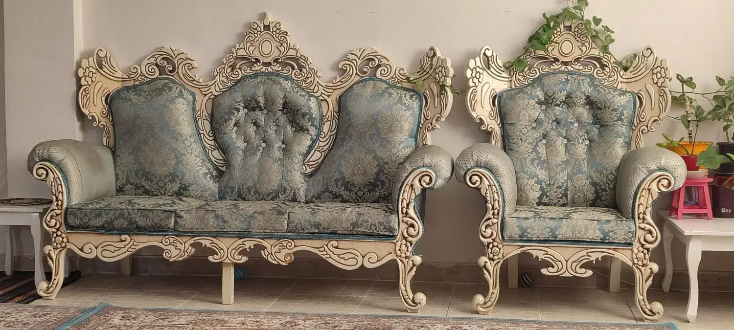 مبل سلطنتی با عسلی|مبلمان خانگی و میز عسلی|میانه, |دیوار