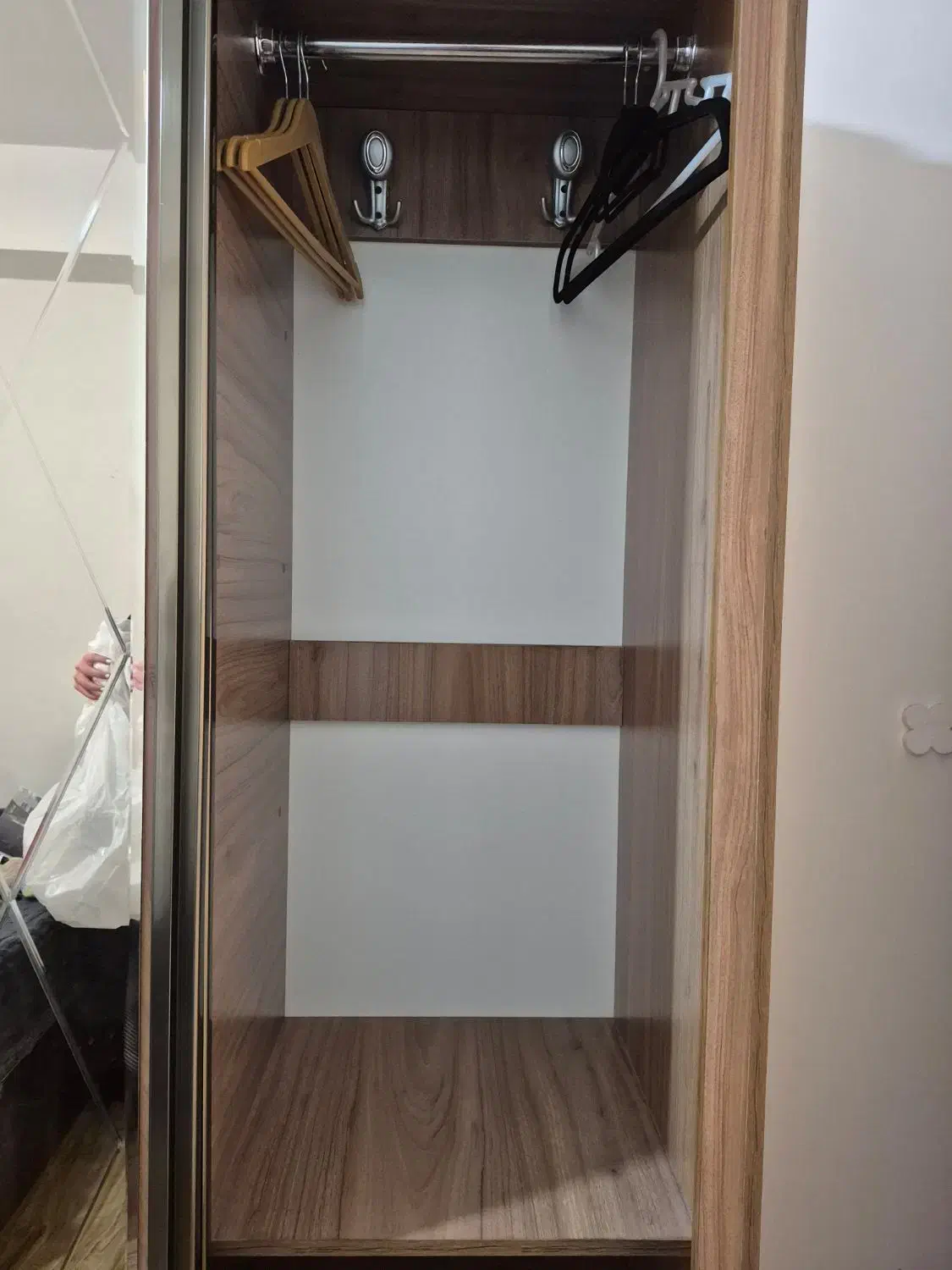 کمد دو طرفه و جادار|جاکفشی، کمد، دراور|هشتگرد, شهرک پامچال|دیوار