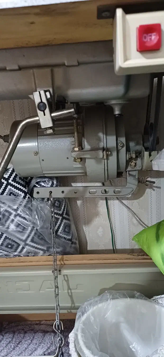 چرخ خیاطی صنعتی دینام بزرگ کم کار کرد|چرخ خیاطی و ریسندگی|پردیس, فاز ۴|دیوار