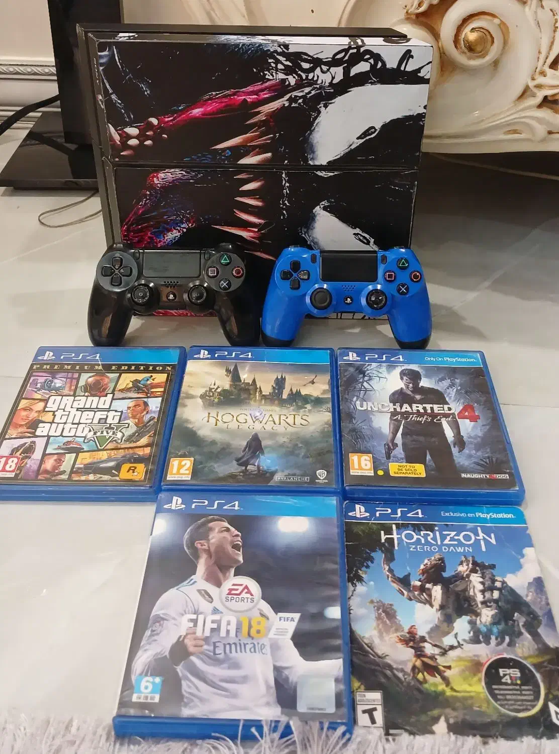 کنسول PS4 FAT  ظرفیت 500GB  دو دسته اصلی + بازی‌ها|کنسول، بازی ویدئویی و آنلاین|تهران, کیانشهر|دیوار