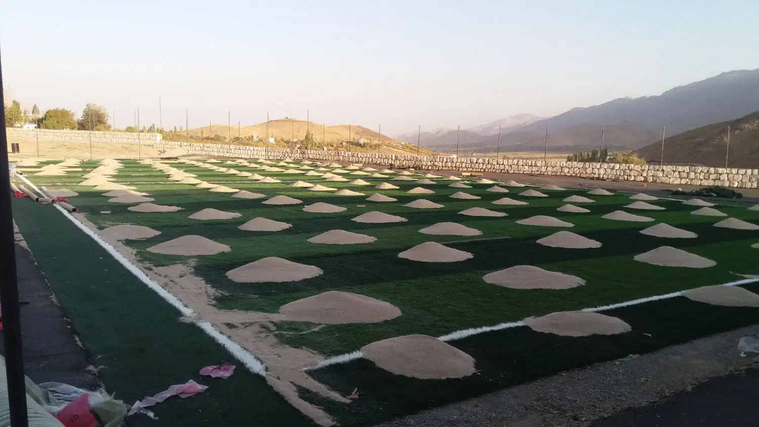 نصب انواع چمن مصنوعی ورزشی و تزئینی|مصالح و تجهیزات ساختمان|اصفهان, کوی امیریه|دیوار