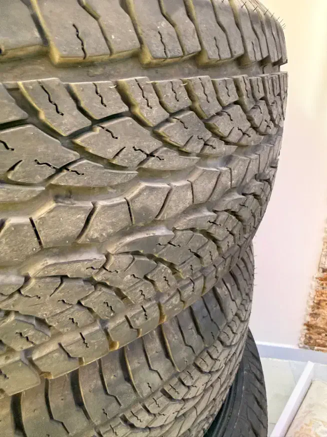 لاستیک آفرودی T8 و T9 نو صد درصد|قطعات یدکی و لوازم جانبی|تهران, تهرانسر شمالی|دیوار