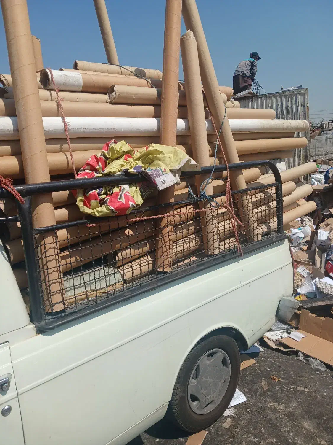 ف خرید ضایعات. کارتن.کاغذکتاب درمحل کل تهران|عمدهفروشی|تهران, خزانه|دیوار