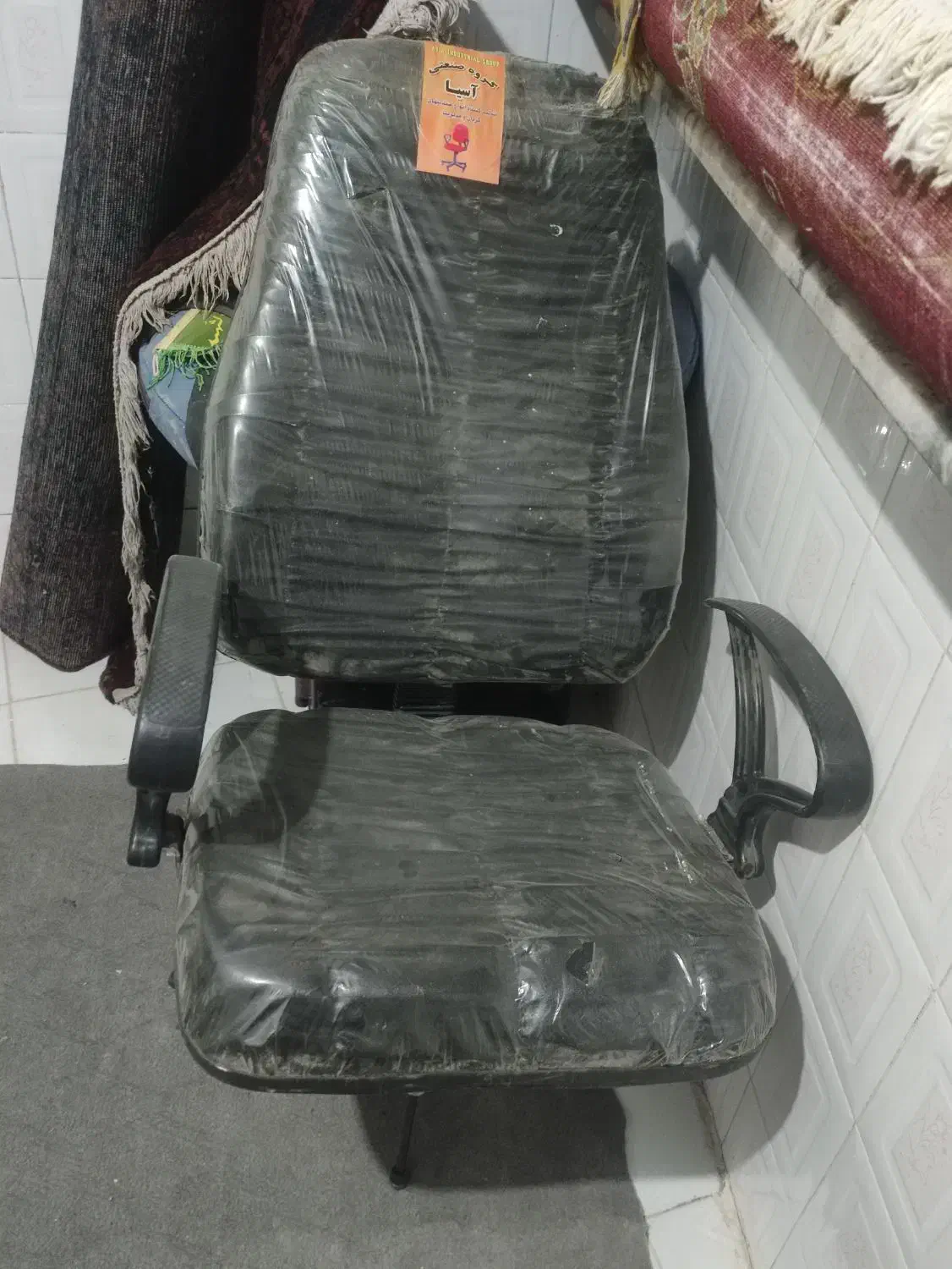 صندلی|مبلمان اداری|بروجرد, |دیوار