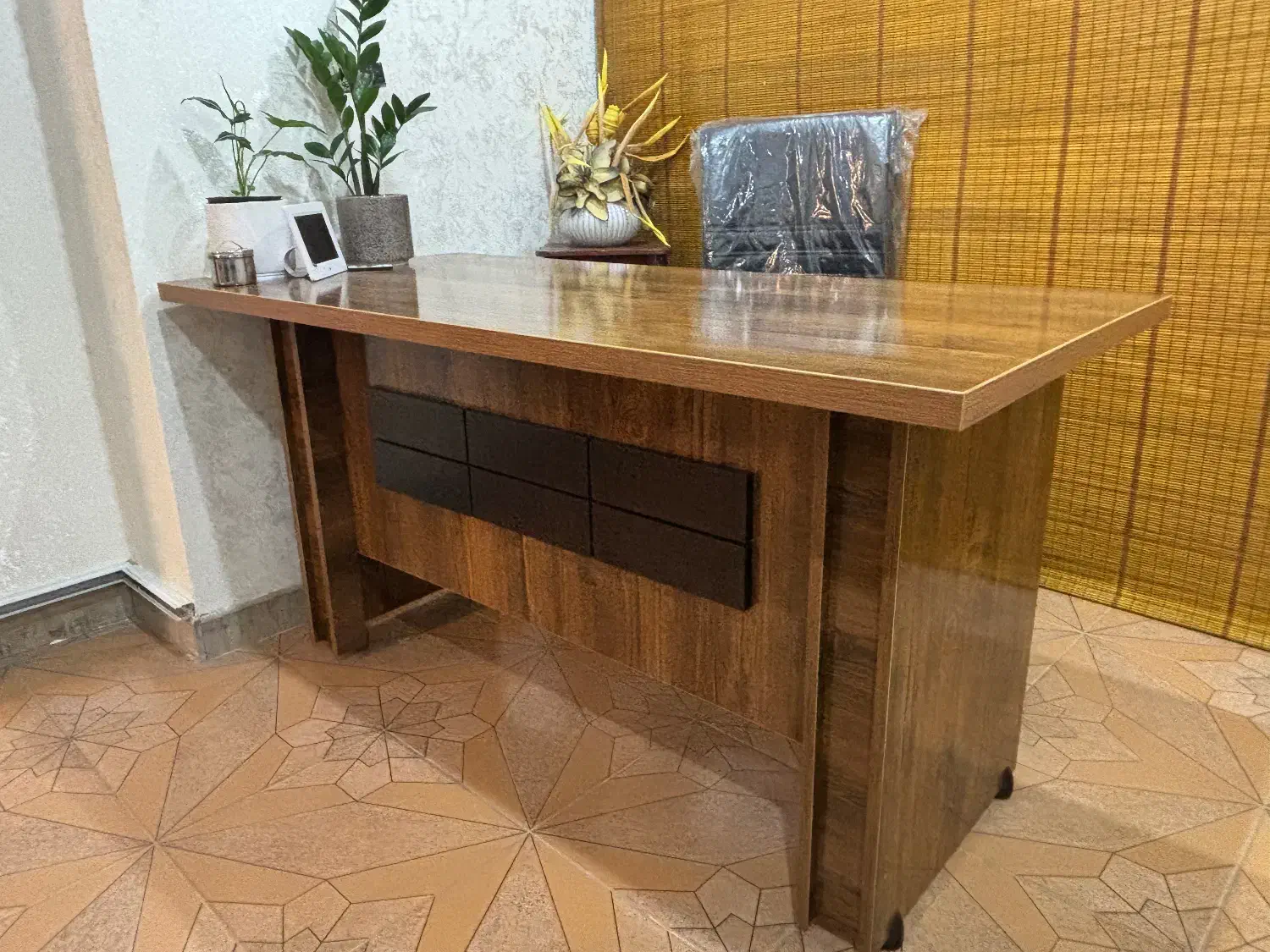 میز مدیریتی|مبلمان اداری|قائم‌شهر, |دیوار