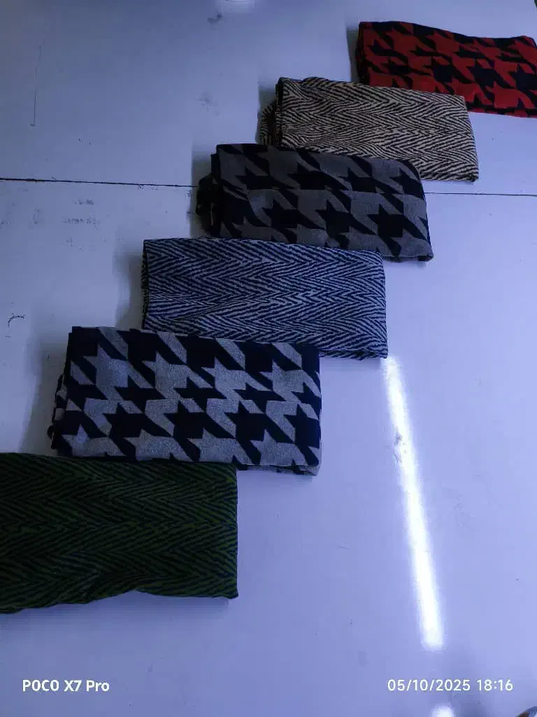 کاپشن چرم و پالتوفوتر|لباس|اصفهان, بهار آزادی|دیوار