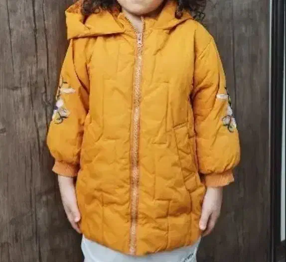 کاپشن دخترانه|کفش و لباس بچه|شاهین‌شهر, عطار|دیوار