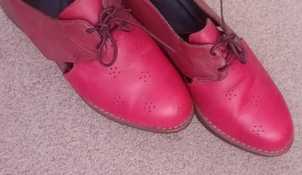 کفش چرم|کیف، کفش، کمربند|فولادشهر, مسکن مهر فولادشهر|دیوار