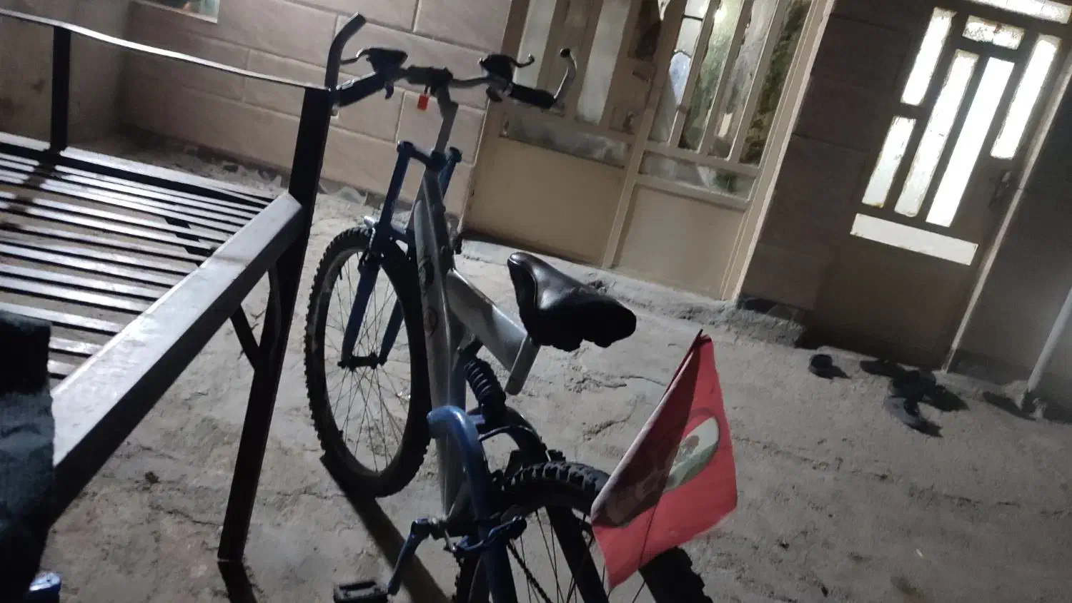 دوچرخه ۲۷|دوچرخه، اسکیت، اسکوتر|دره شهر, |دیوار