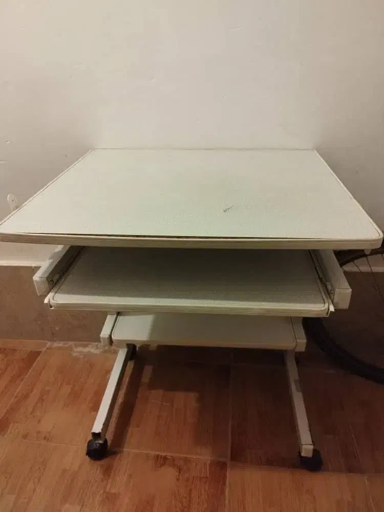 میز کامپیوتر|میز تحریر و کامپیوتر|خمین, |دیوار