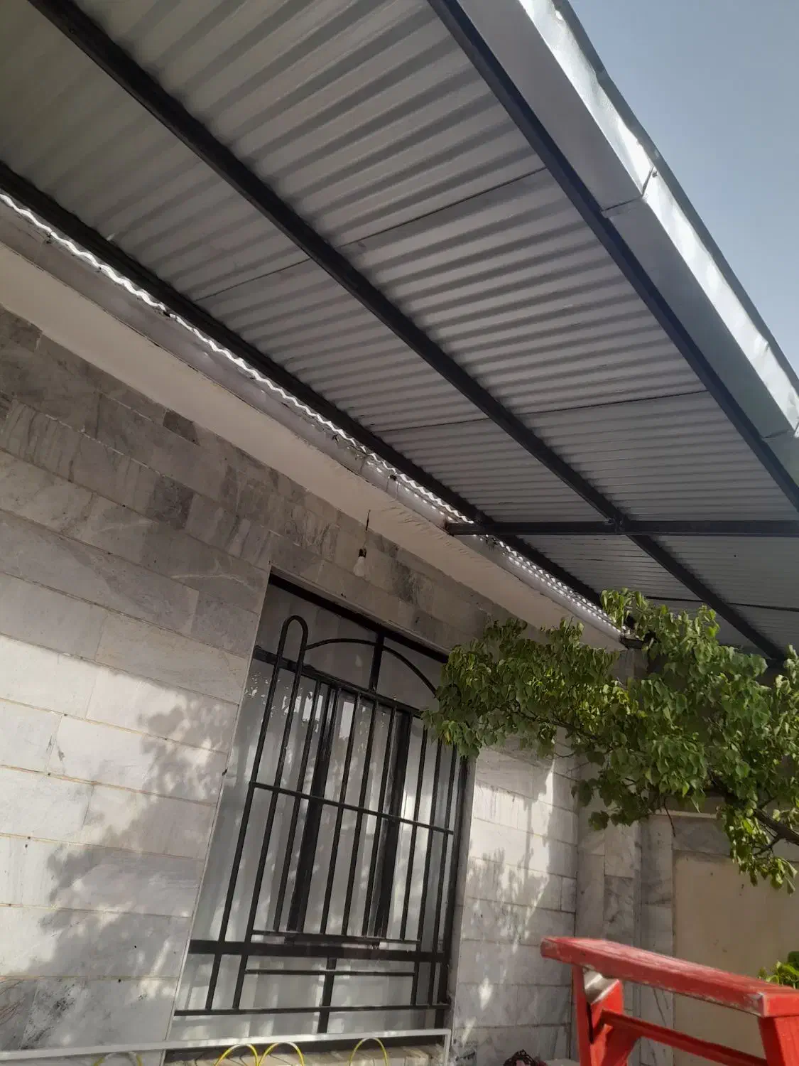 جوشکاری سیار نصب ایرانیت تابلو اسکلت و خوردکاری|خدمات پیشه و مهارت|قوچان, |دیوار