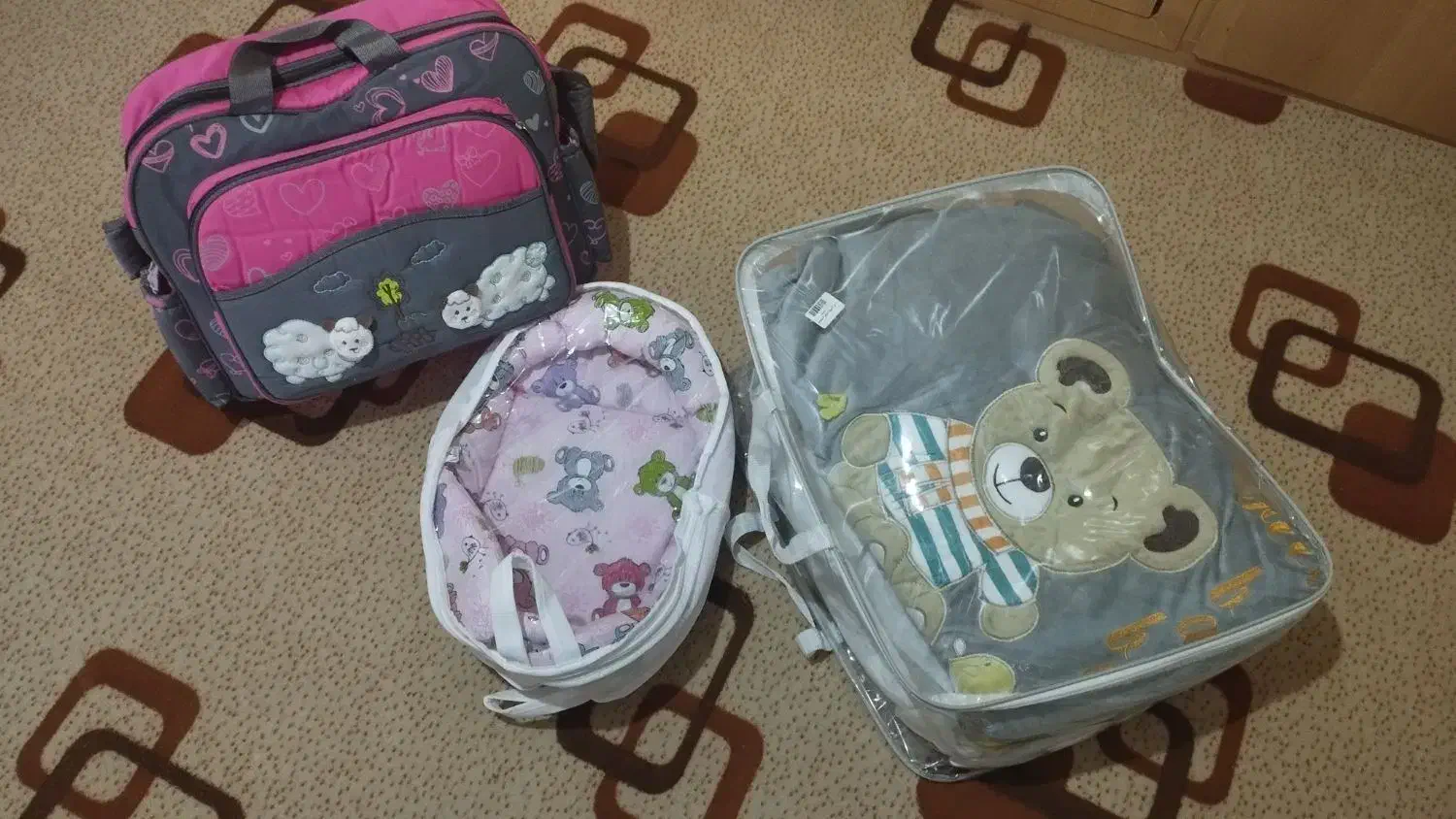 جزئیات سیسمونی نوزاد|اسباب و اثاث بچه|خرم‌آباد, |دیوار