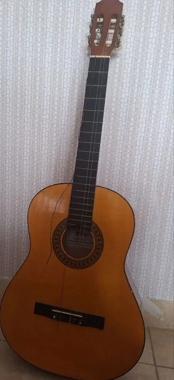 گیتار کلاسیک force|گیتار، بیس، امپلیفایر|قزوین, |دیوار