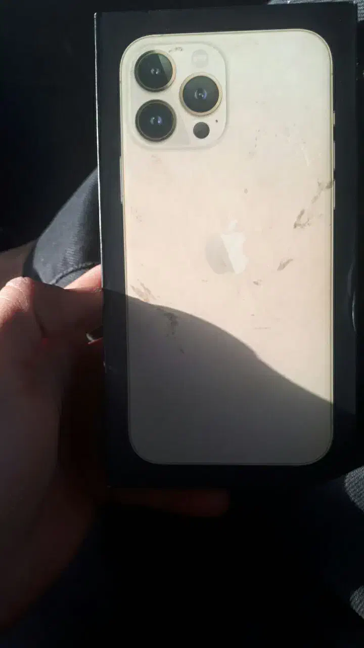 طرح ایفن ۱۳ پرومکس|موبایل|پرند, فاز ۶|دیوار