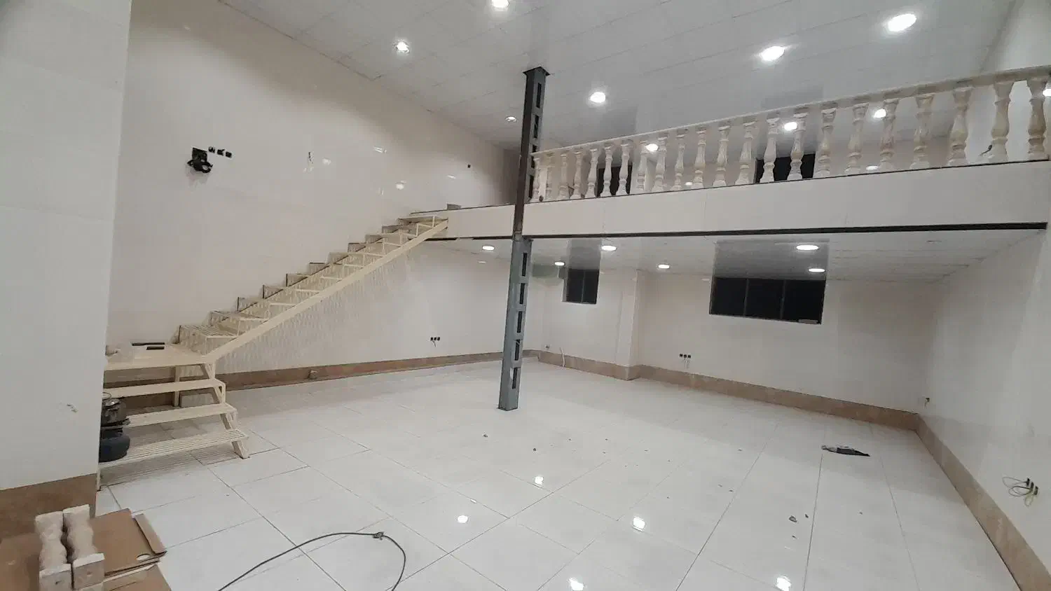 اجاره و رهن|اجارهٔ مغازه و غرفه|خوی, |دیوار