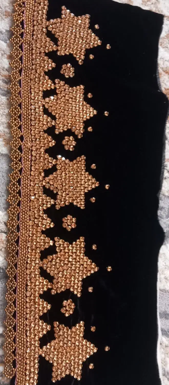 لچک|لباس|شاهین‌شهر, گرگاب|دیوار