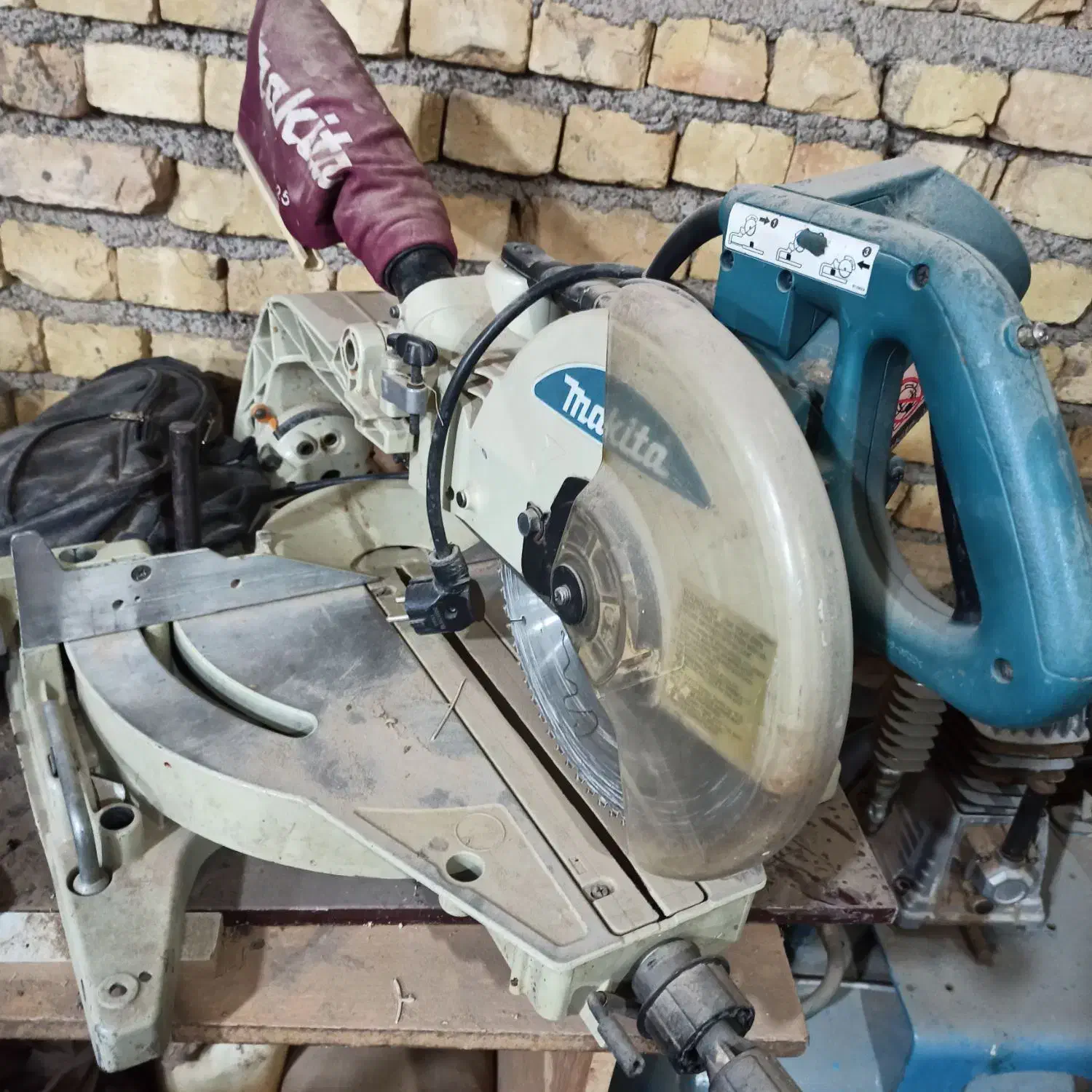 فارسیبرماکیناوقدکناره۳۰|ابزارآلات|ورامین, ورامین|دیوار