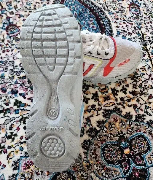 کفش اسپرت سایز ۴۲|کیف، کفش، کمربند|کرمان, |دیوار