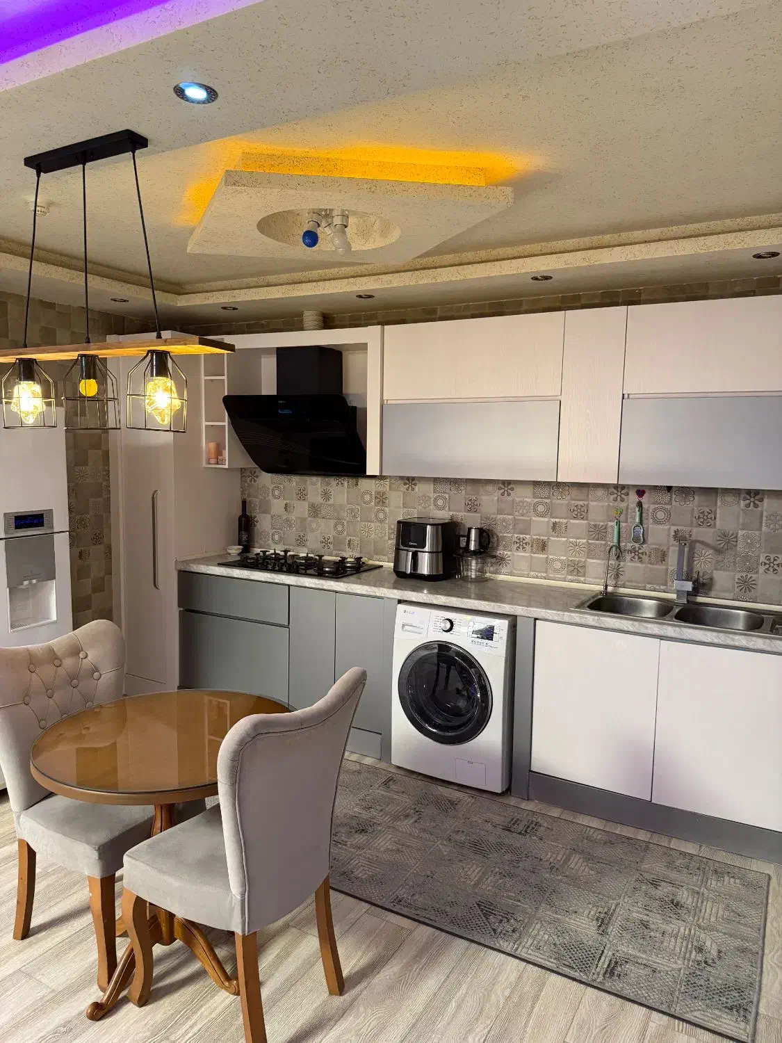 فروش واحد ۱۱۵ متری محدوده میدان کریم بخش|فروش آپارتمان|بندر انزلی, کارآموزی|دیوار