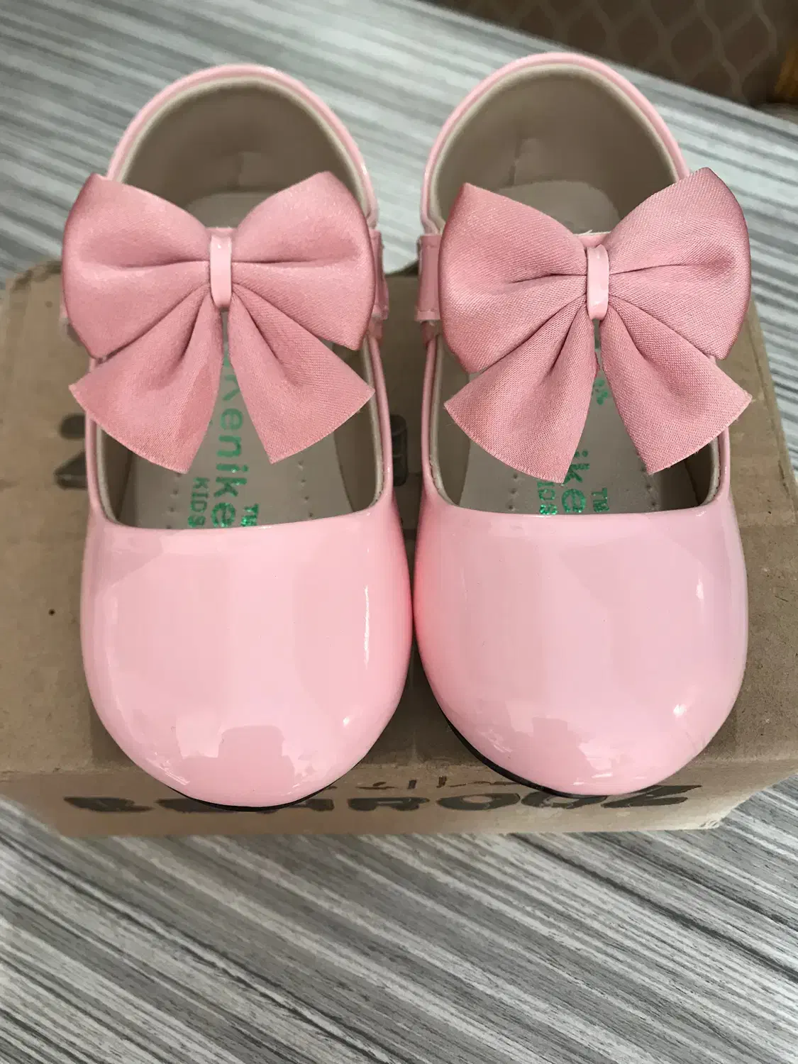 کفش های دخترانه از سایز ۲۱ تا ۲۸|کفش و لباس بچه|تهران, شمیران‌نو|دیوار