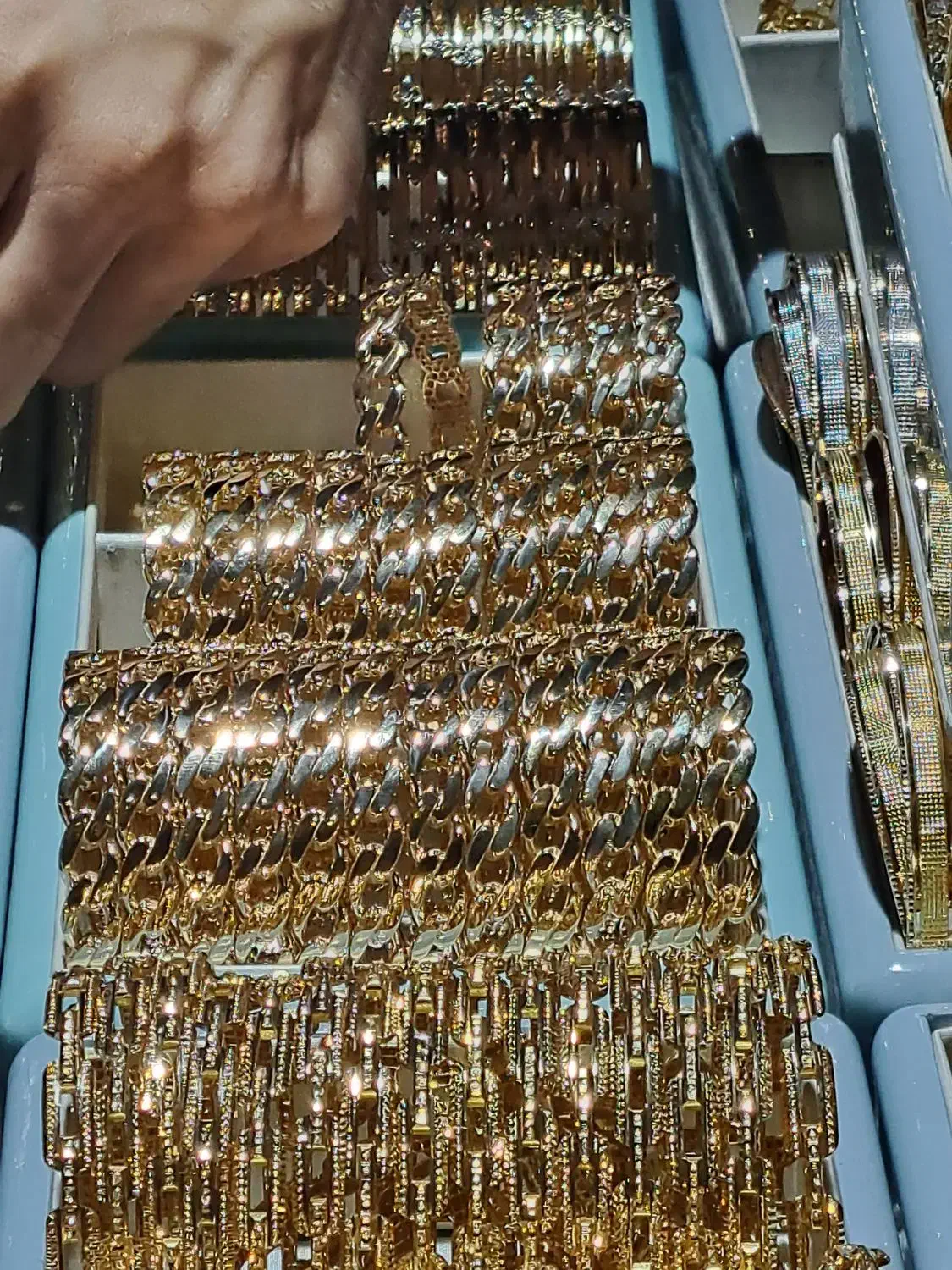 طلاو جواهر کم اجرت وبدون اجرت( جواهری  ابدالی )|جواهرات|الشتر, |دیوار