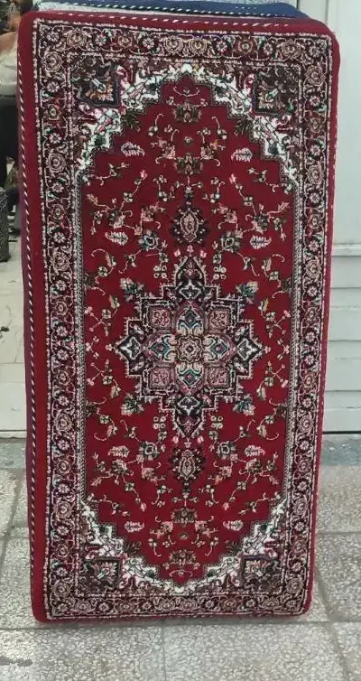 طرح طاکی|پشتی|قم, چهل درخت|دیوار