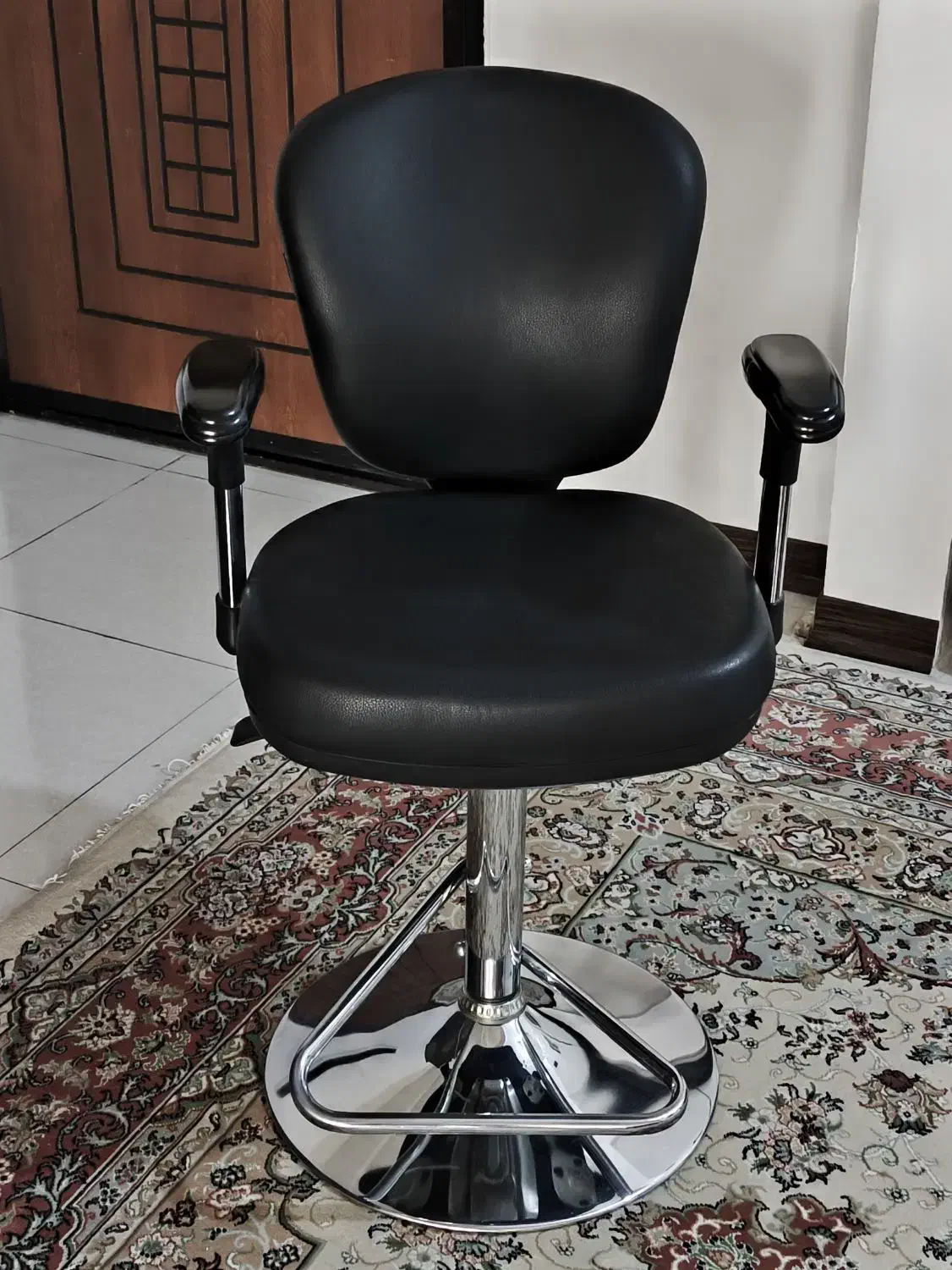 صندلی جک دار|صندلی و نیمکت|ساوه, |دیوار