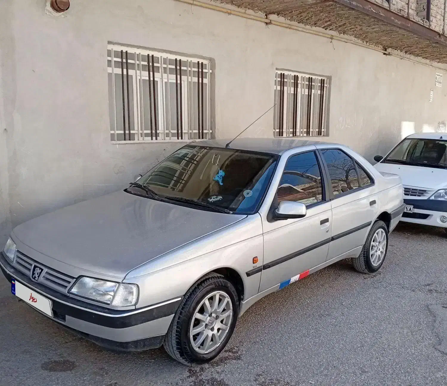 پژو ۴۰۵|خودرو سواری و وانت|خرم‌آباد, |دیوار